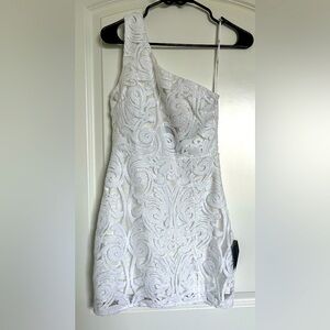 White Lulus dress NWT